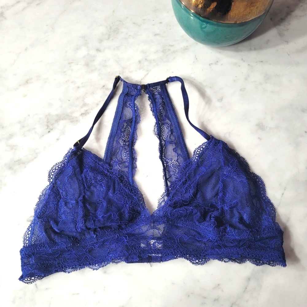 LA SENZA Lace Racer Back Bralette